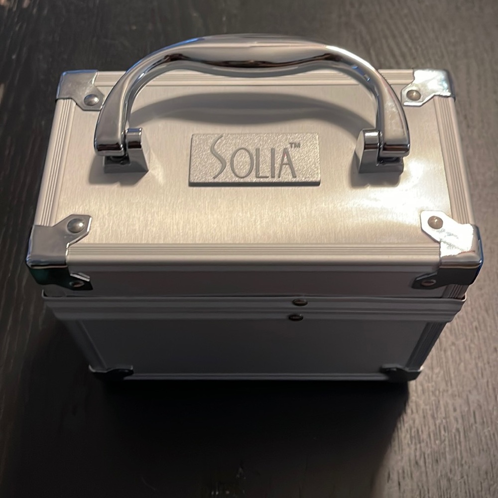 Solia Make up Travel Box w/ Clasp